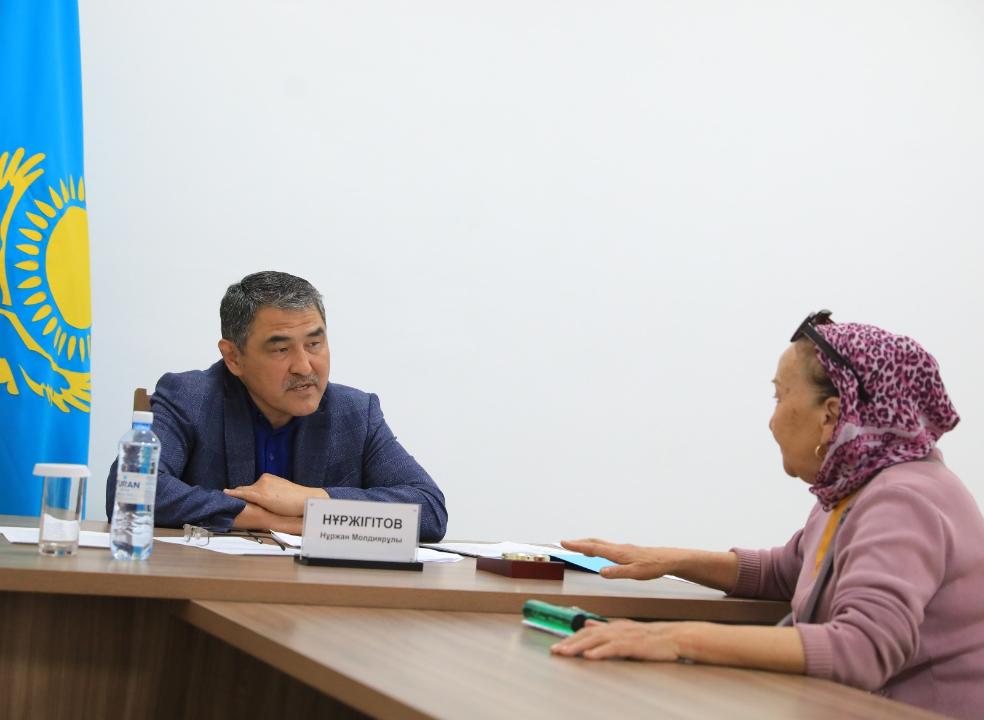 Нұржан Нұржігітов азаматтарды қабылдады