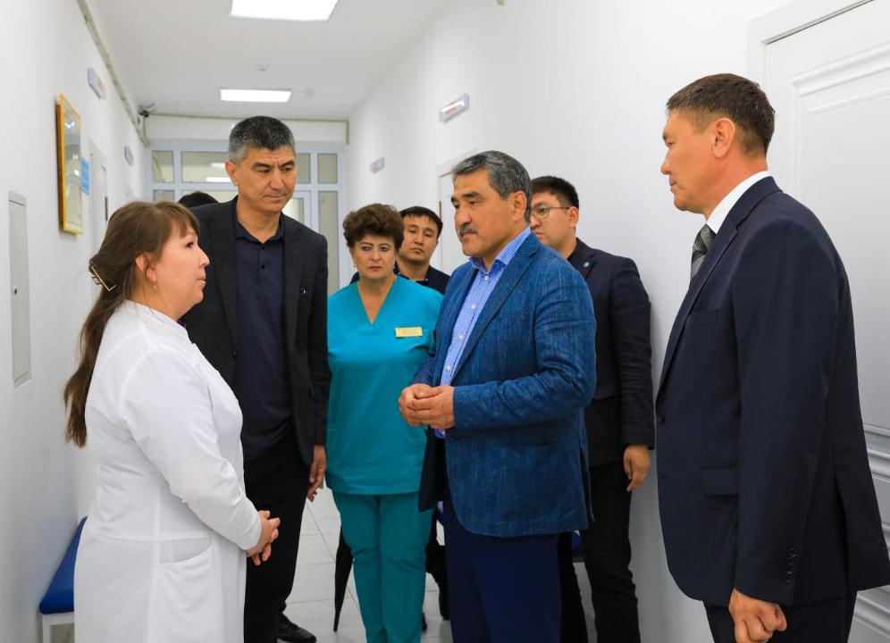 Облыс әкімі Жуалыдағы ауыл тұрғындарымен кездесіп, бірқатар нысандарды аралады