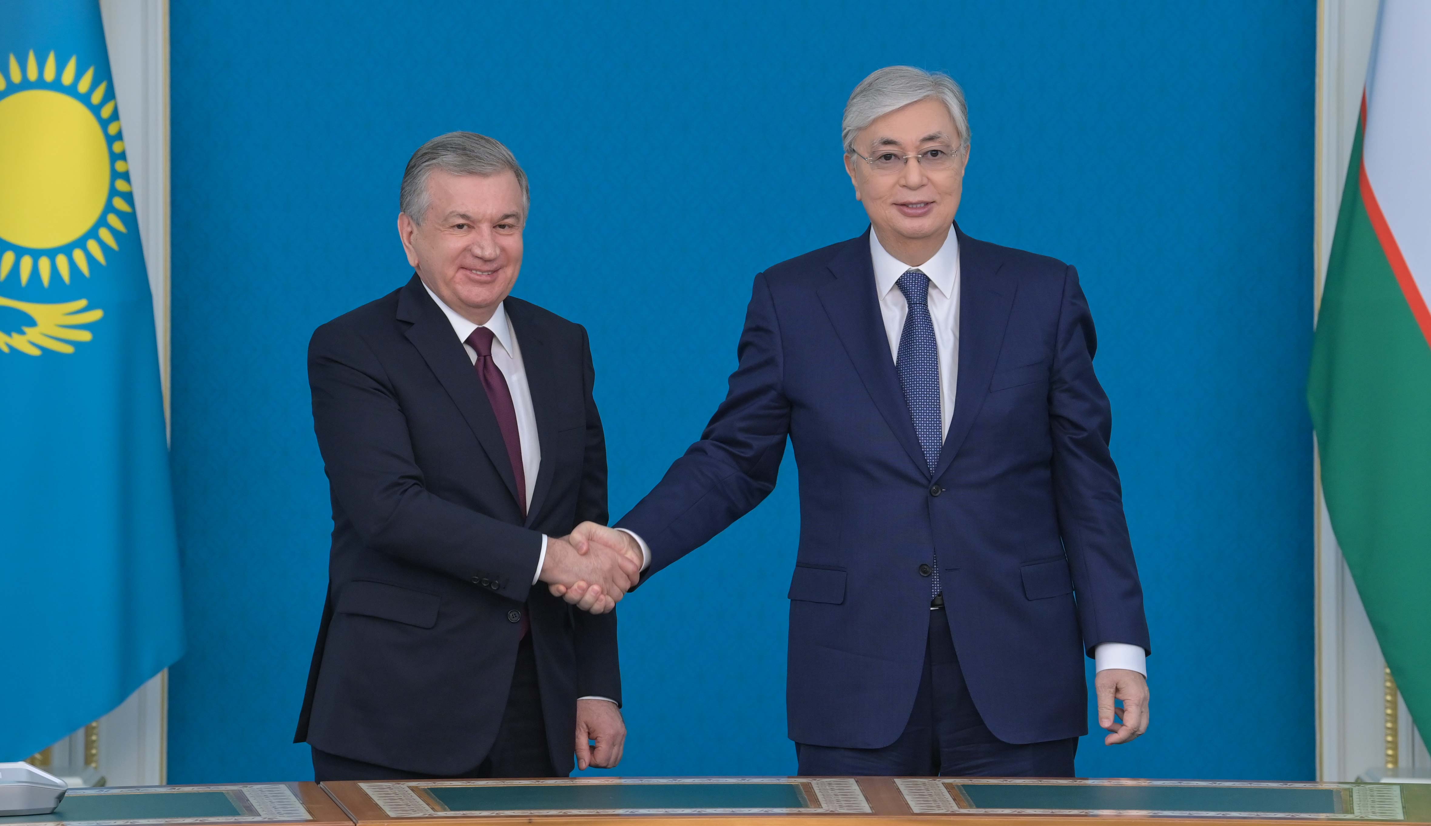 Қасым-Жомарт Тоқаев пен Шавкат Мирзиёев кеңейтілген құрамда екіжақты келіссөз жүргізді