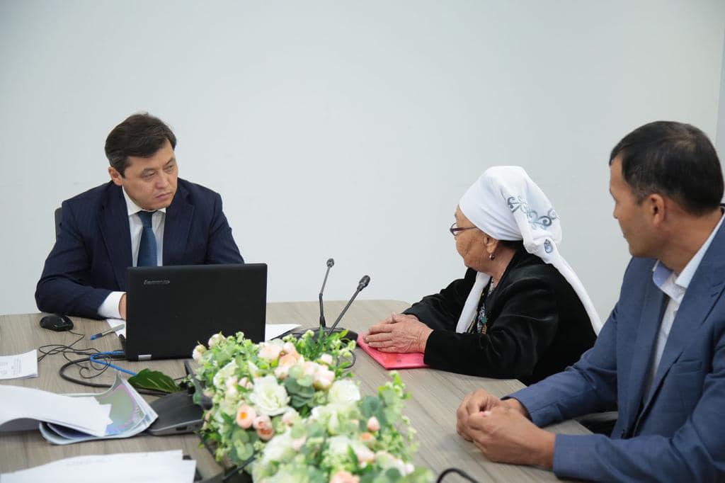 ТҮРКІСТАН: ТҰРҒЫНДАРДЫ ТОЛҒАНДЫРҒАН МӘСЕЛЕЛЕР ШЕШІМІН ТАБУЫ ТИІС