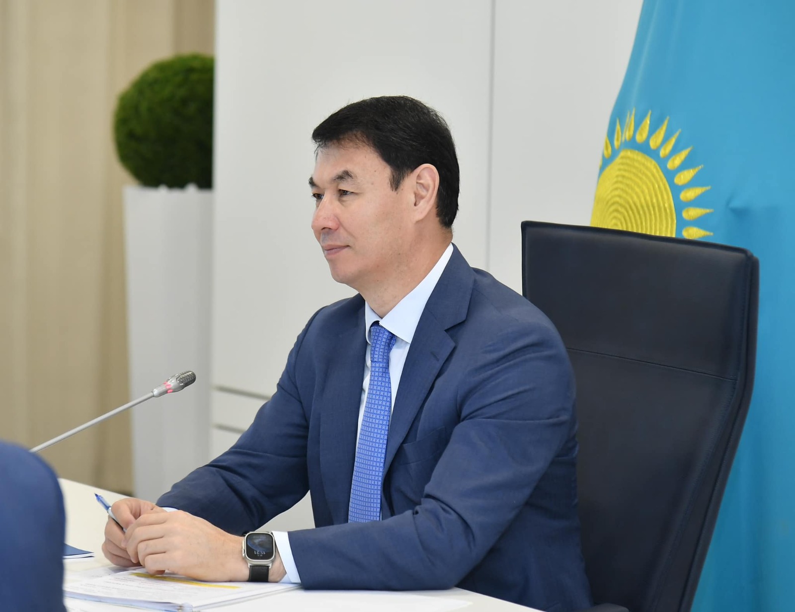 ТҮРКІСТАН: АУЫЛЫН АБАТТАНДЫРМАҒАН ӘКІМДЕРГЕ ЕСКЕРТУ БЕРІЛДІ