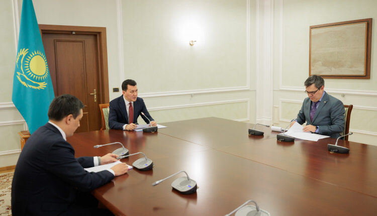 Президент жанындағы Азаматтық мәселелер жөніндегі комиссияның отырысы өтті 