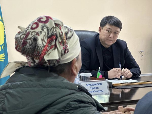 ТҰРҒЫНДАРДЫ СҰРАҚТАРЫМЕН ҚАБЫЛДАДЫ