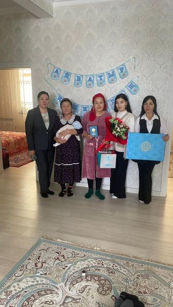 🔰АНА МЕН БАЛАҒА ҚҰРМЕТ КӨРСЕТІЛДІ