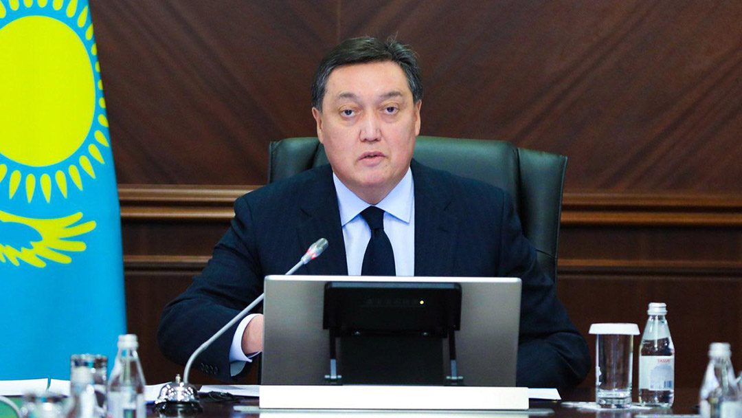  Күлтөбенің басында күнде жиын, нарыққа ықпал етсе игі