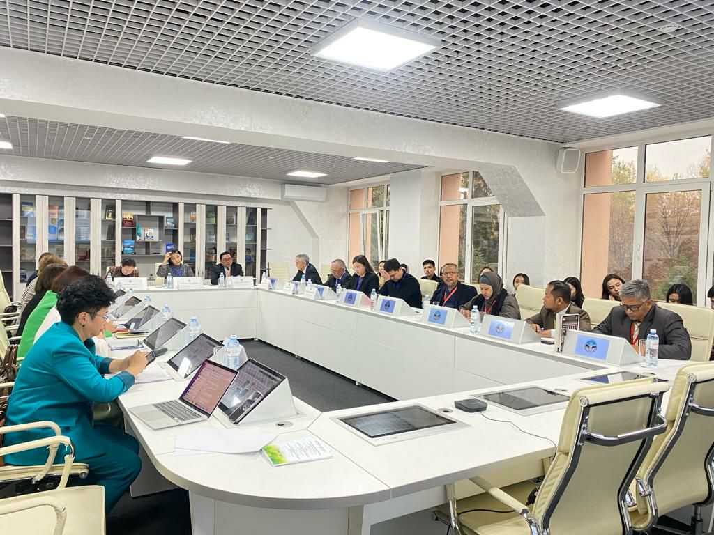 ЭКОНОМИКАНЫ ДЕКАРБОНИЗАЦИЯЛАУДЫҢ ЖАҢА ЖОЛЫ