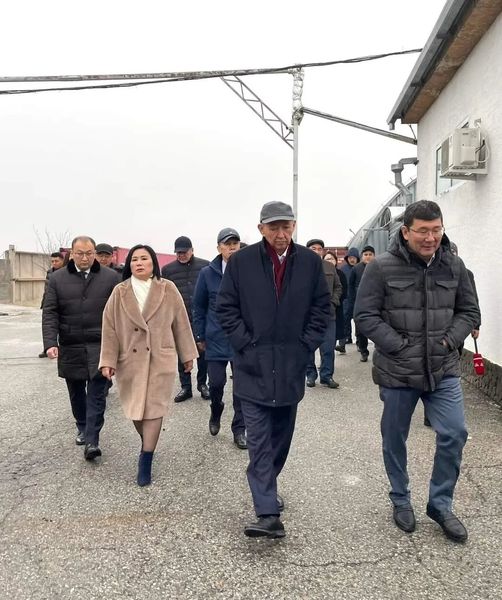 ВИЦЕ-МИНИСТР ФАРМАЦЕВТИКАЛЫҚ ЗАУЫТТА БОЛДЫ