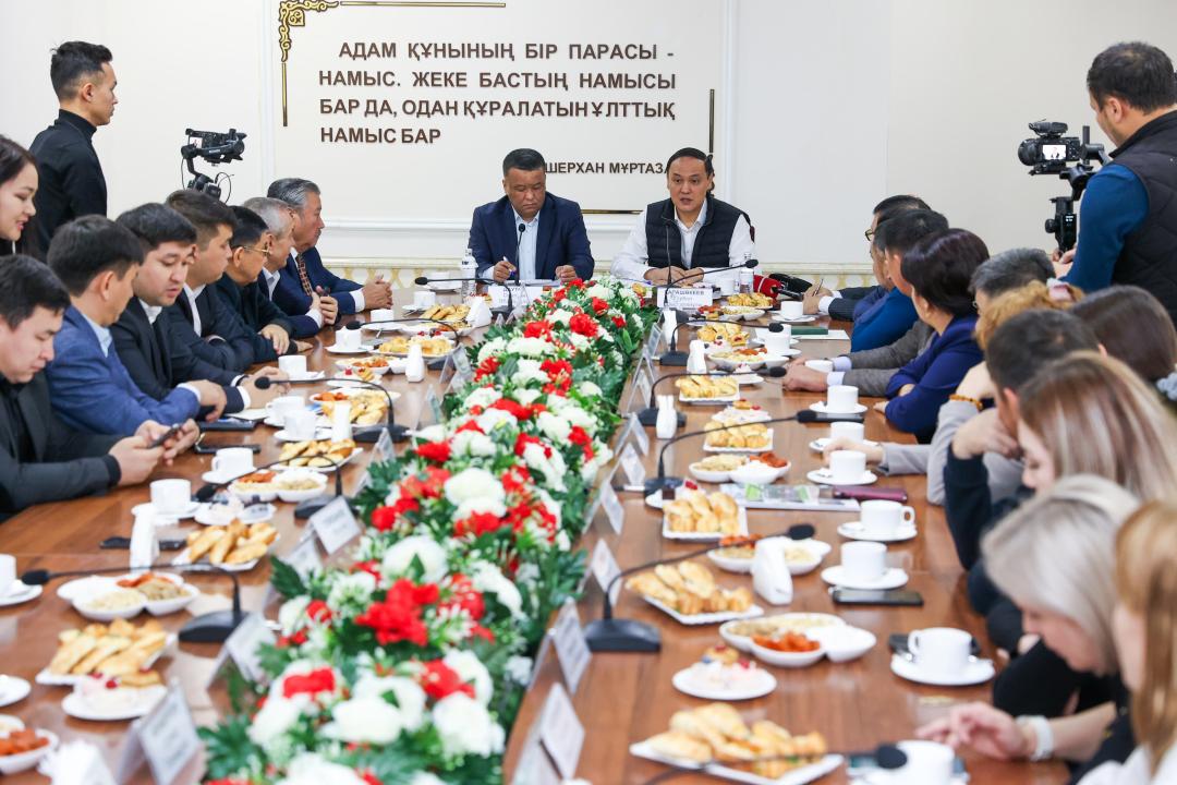 Облыс әкімі БАҚ өкілдерінің мәселелерін тыңдады