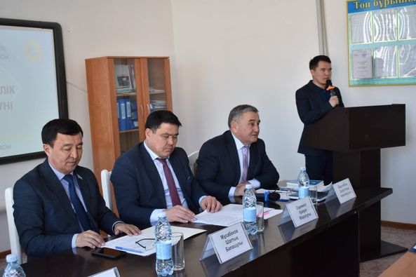 ЖАС САЙЛАУШЫЛАРМЕН КЕЗДЕСУ