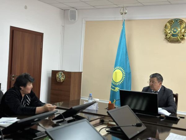 ТҰРҒЫНДАРДЫ СҰРАҚТАРЫМЕН ҚАБЫЛДАДЫ