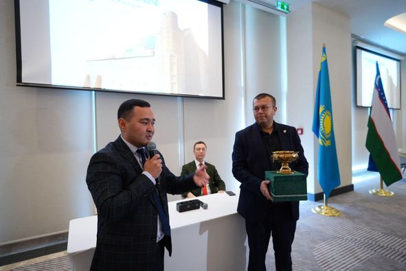 ТҮРКІСТАННЫҢ ТУРИЗМ ӘЛЕУЕТІ САМАРҚАНДА ТАНЫСТЫРЫЛУДА