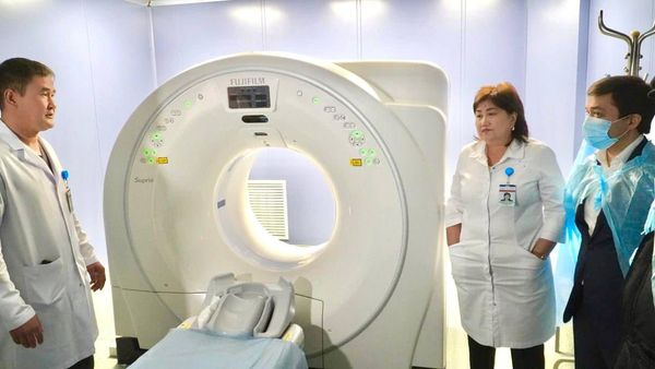 ТҮРКІСТАН: МӘМС ЖҮЙЕСІНЕ ТҰРҒЫНДАРДЫ ҚАМТУ ШАРАЛАРЫ ЖАЛҒАСЫП ЖАТЫР