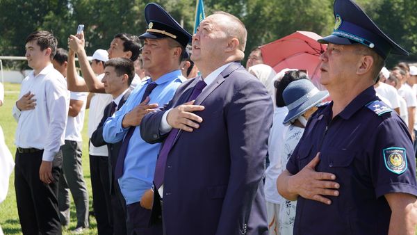 КЕЛЕСТЕ МЕМЛЕКЕТТІК ТУ ӘУЕ ШАРЫ АРҚЫЛЫ БИІКТЕ ЖЕЛБІРЕДІ 