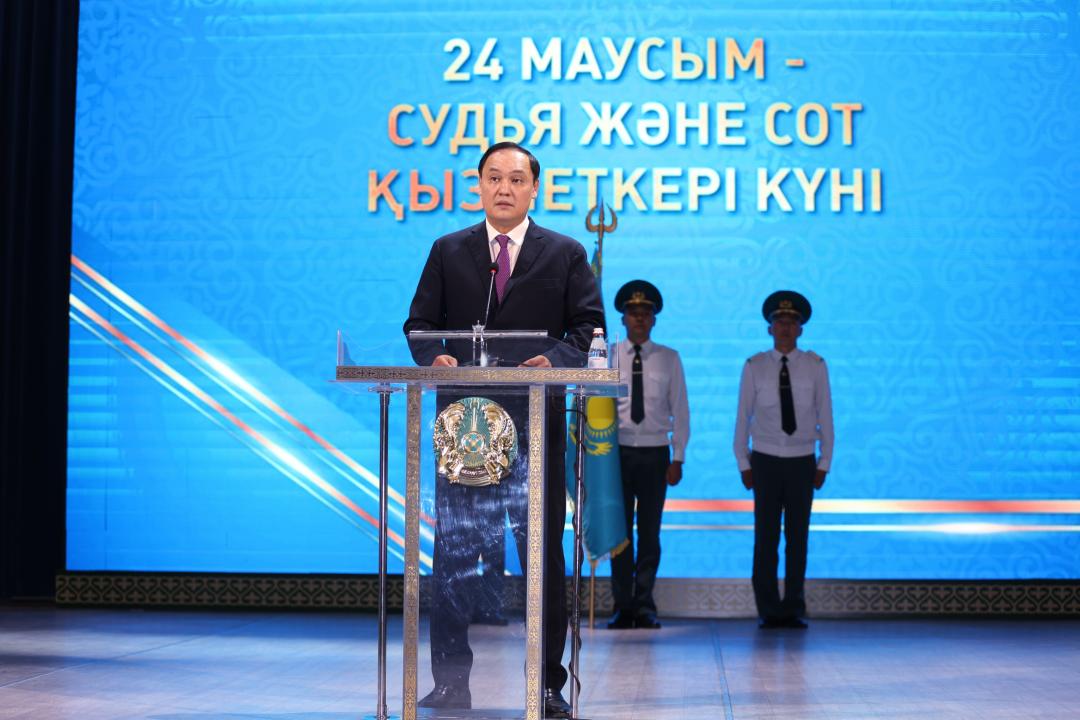 Өңірде судья және сот қызметкері күні аталып өтті