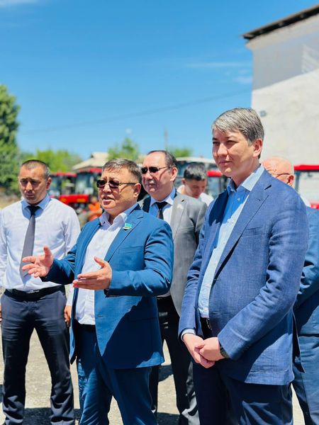 КАЗАҚСТАН РЕСПУБЛИКАСЫ ПАРЛАМЕНТІ МӘЖІЛІСІНІҢ ДЕПУТАТЫ  САЙРАМ АУДАНЫНДАҒЫ НЫСАНДАРДЫ АРАЛАДЫ