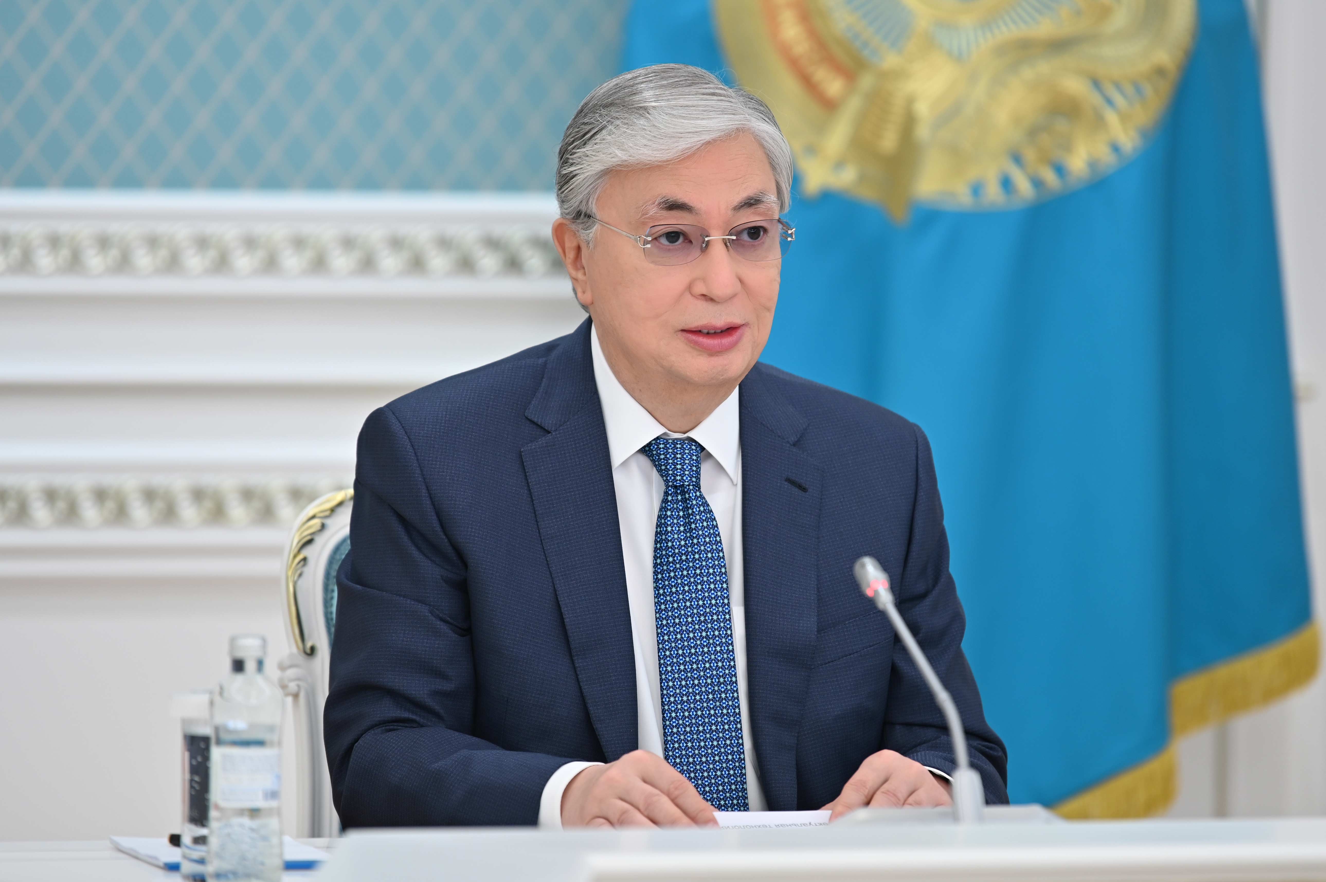 ПРЕЗИДЕНТ ЖОЛДАУЫНА ҚОЛДАУ КЕРЕК