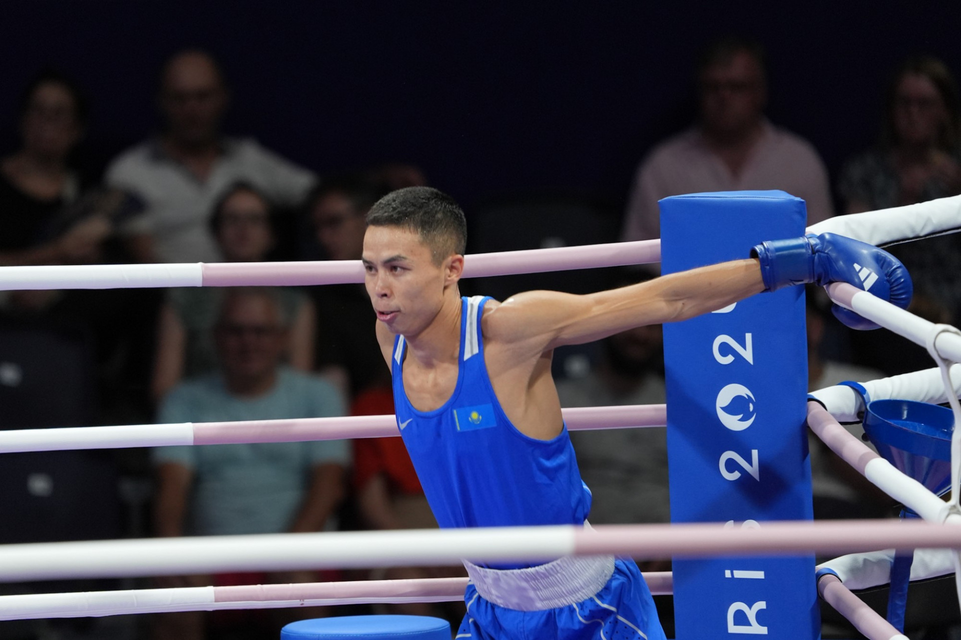 Сәкен Бибосынов Еуропа чемпионын жеңіп, Олимпиаданың ширек финалына шықты