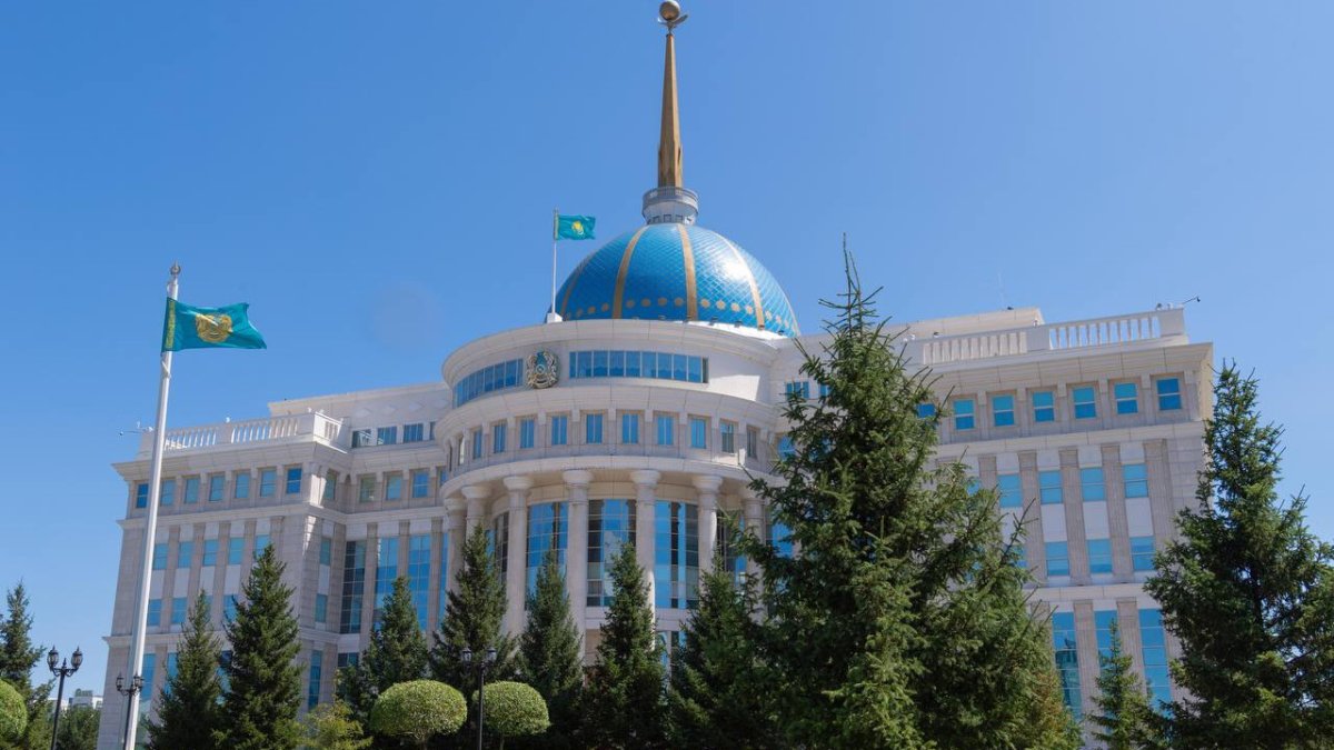 Мемлекет басшысы химиядан Халықаралық олимпиада жеңімпаздарын құттықтады