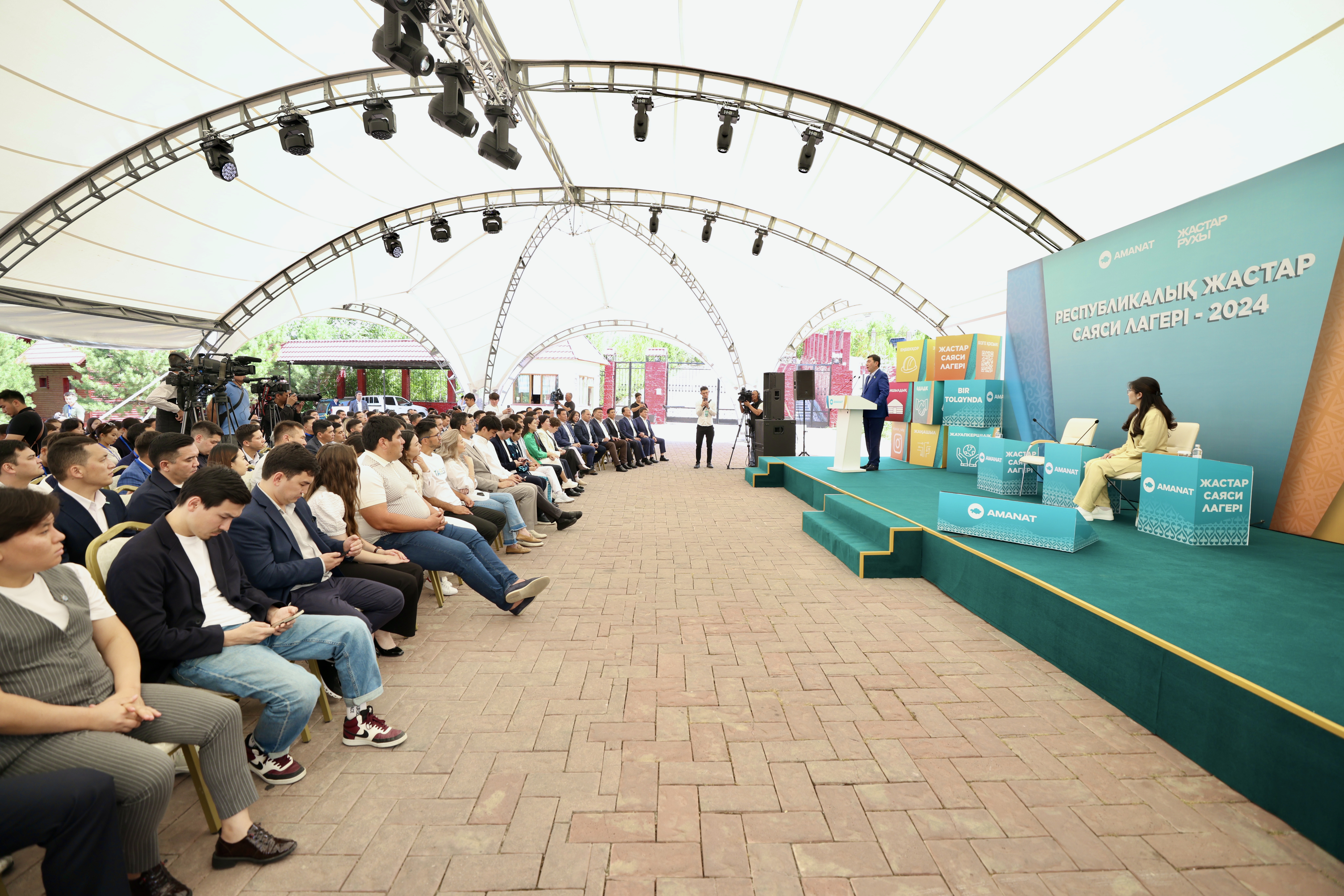 Ерлан Қошанов «Жастар Рухы» жастар саяси лагерінің жұмысына қатысты