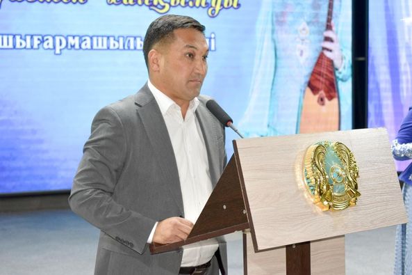 АУДАНДА ДӘСТҮРЛІ ӘНШІ АЙГҮЛ МАҚАШОВАНЫҢ ӘН КЕШІ ӨТТІ