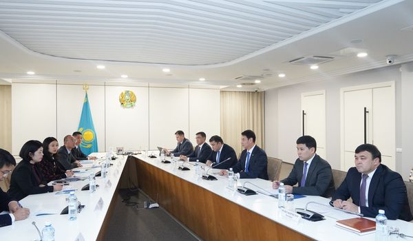 ТҮРКІСТАН ОБЛЫСЫНЫҢ ӘКІМІ ҚЫТАЙ ДЕЛЕГАЦИЯСЫМЕН КЕЗДЕСТІ