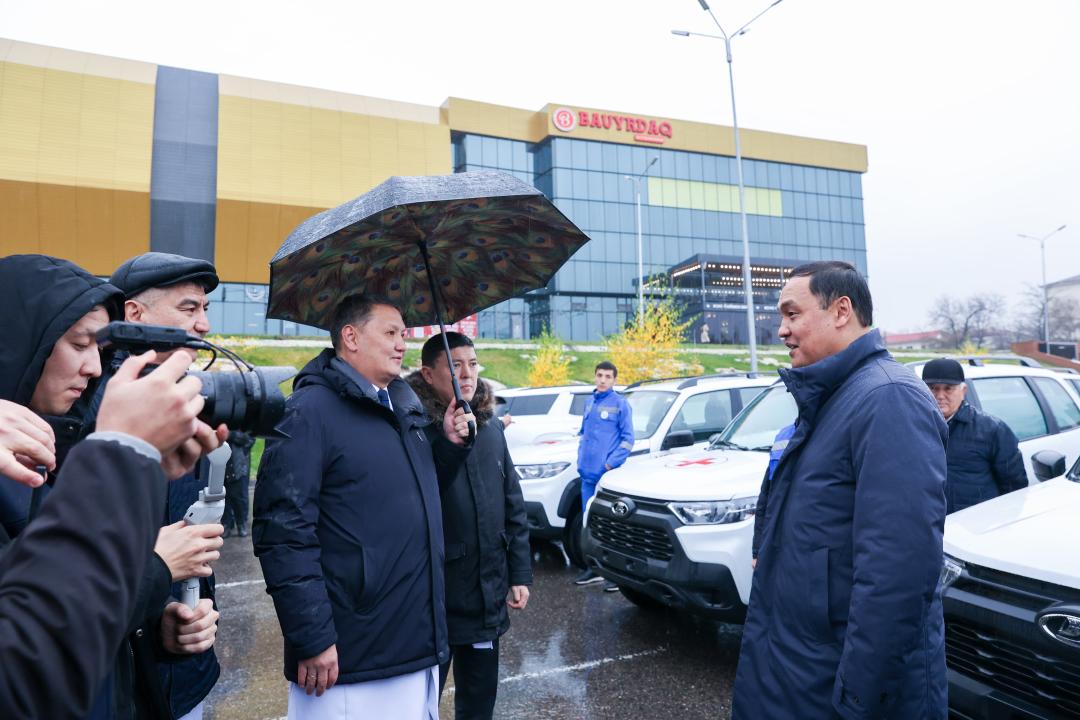 Жамбыл облысында медицина мекемелеріне 20 жаңа автокөлік табысталды