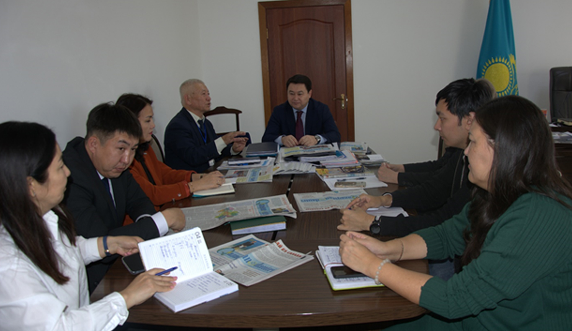 АЛҚАБЫ АСТЫҚҚА ТОЛҒАН АҚМОЛА