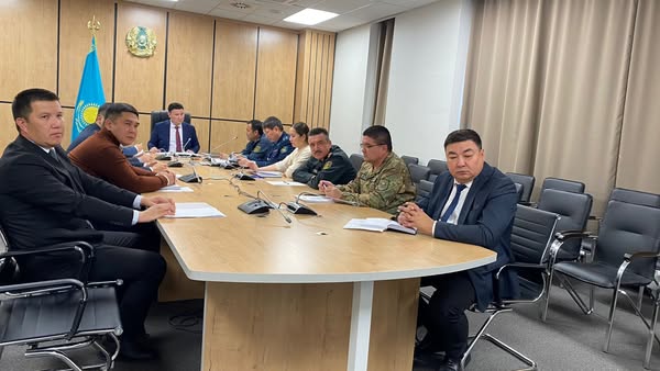 ТҮРКІСТАН: ЖАСТАРДЫ ӘСКЕРИ-ПАТРИОТТЫҚ БАҒЫТТА ТӘРБИЕЛЕУ МӘСЕЛЕЛЕРІ САРАЛАНДЫ