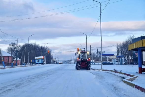 ТҮРКІСТАН: СОЗАҚТА ЖОЛДАРДЫ ТАЗАРТУ ЖҰМЫСТАРЫ ЖҮРГІЗІЛДІ