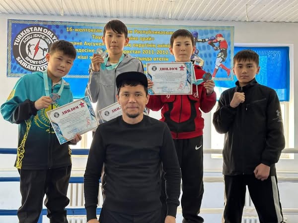 САЙРАМДЫҚ ЖАСӨСПІРІМ БОКСШЫЛАР ОБЛЫСТЫҚ АЙМАҚТЫҚ ЧЕМПИОНАТҚА ЖОЛДАМА АЛДЫ