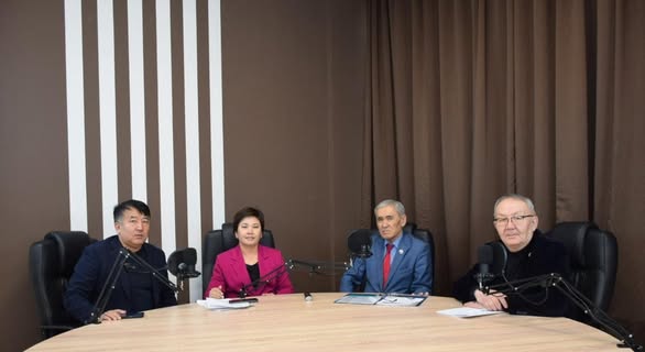 ТҮРКІСТАНДАҒЫ «ДОСТЫҚ ҮЙІНДЕ» «БАУЫРЛАС-ПОДКАСТ» СТУДИЯСЫ АШЫЛДЫ