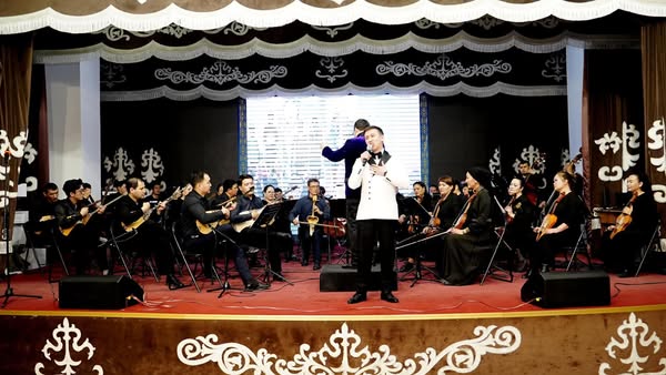 ТҮРКІСТАН: ҚАЗЫҒҰРТТА Ш.ҚАЛДАЯҚОВ АТЫНДАҒЫ ОБЛЫСТЫҚ ФИЛОРМОНИЯНЫҢ ОРКЕСТРІ КОНЦЕРТ ӨТКІЗДІ