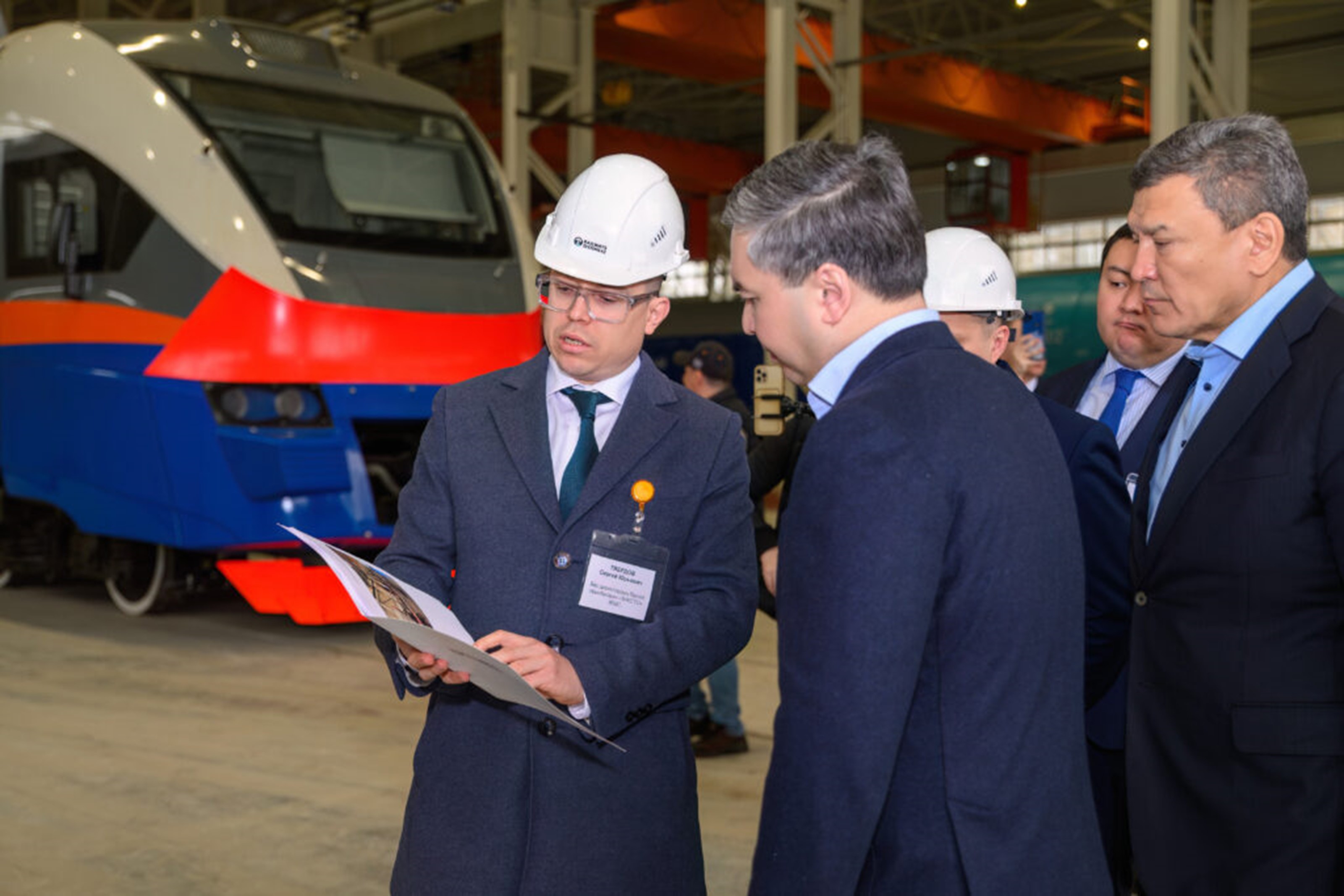 ТЕМІРЖОЛ ТЕХНИКАСЫН ӨНДІРЕТІН КӘСІПОРЫН ЖАҢҒЫРТЫЛУДА