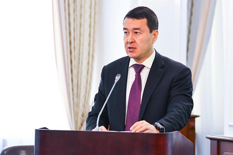 Сенатор жер қойнауын пайдаланушылардың жұмысына наразы