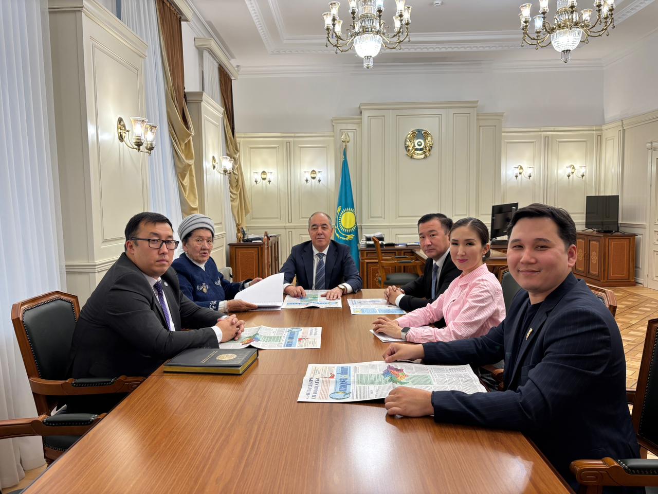 БҚО әкімі Нариман Төреғалиев:  «Ауылдағы қарашаңырақтың отын  қайтадан түтетіп, қара қазанын  қайта қайнатуымыз керек»