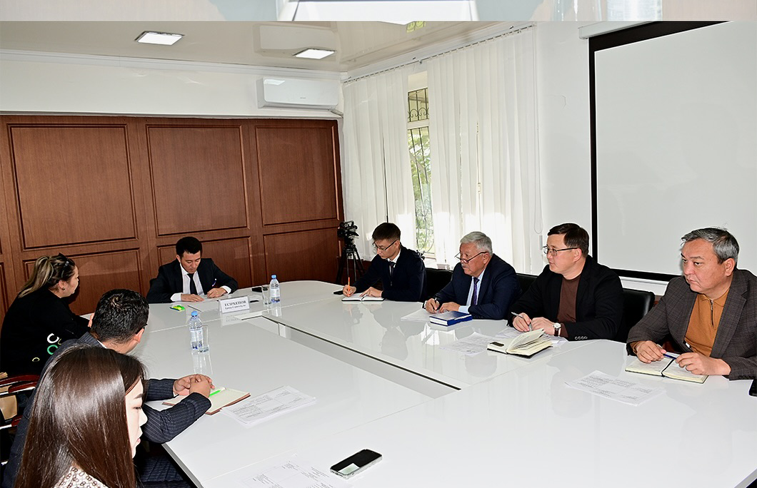 Ақпараттық белсенділік пен  спорттық жетістіктер