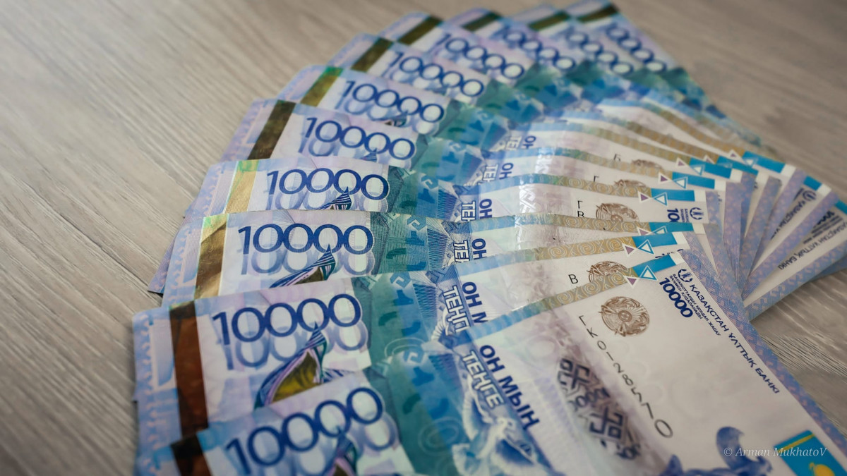 Әлеуметтік саясаттың жаңа кезеңі: Қазақстанда зейнетақы өсіп, жалақы көбейді және отбасыларға қолдау күшейтілді