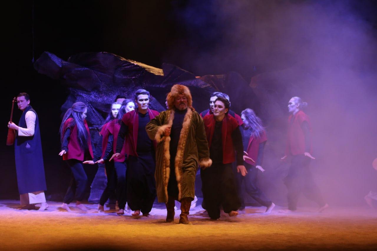 Ұлттық өнердің үш тағаны: Оңдасын Бесікбасов, Алма Аманжолова және Қайратбек Бектұрсын