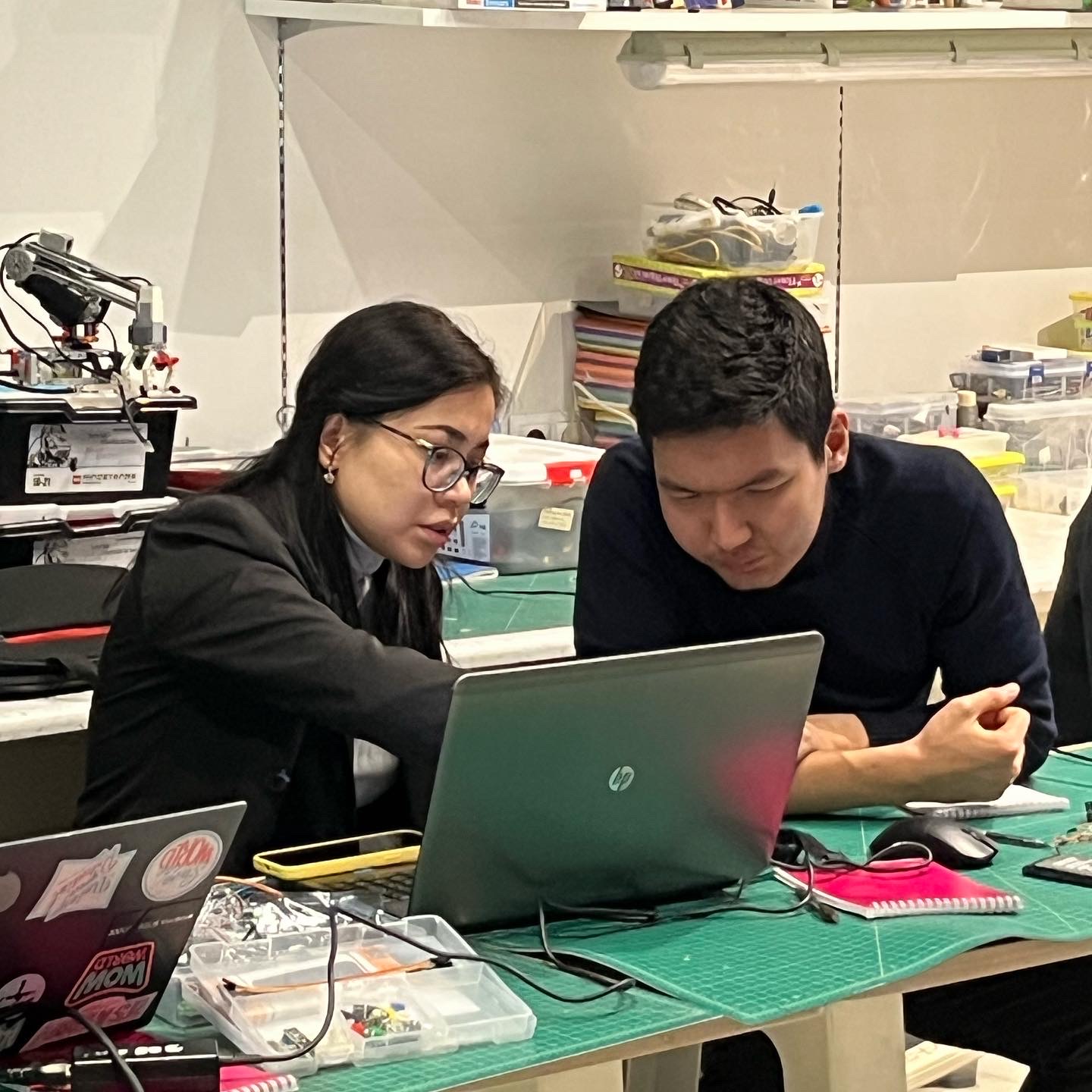 Алматы қаласында мұғалімдерге арналған 3D модельдеу бойынша практикалық оқыту курсы (тренинг)