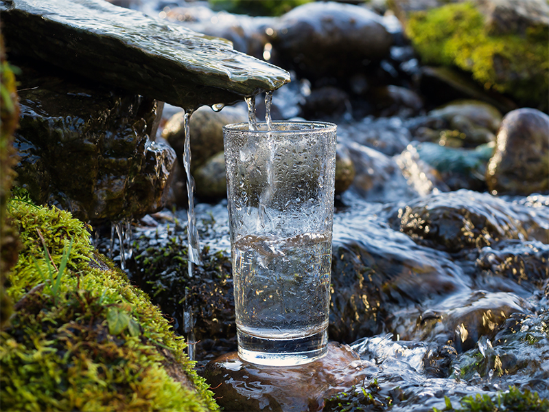 Су алтыннан қымбат екенін неге  ескермей жүрміз?