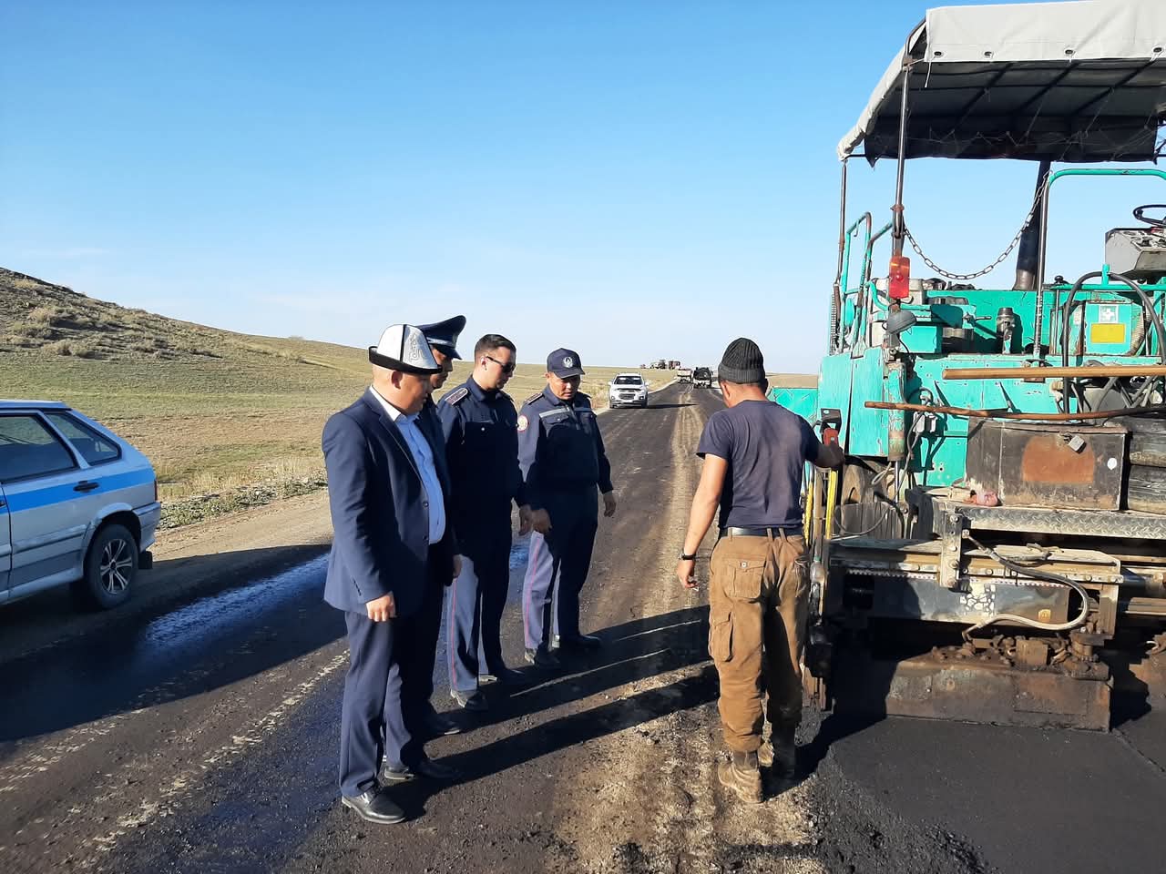 Зайсанда жол құрылысы қарқынды