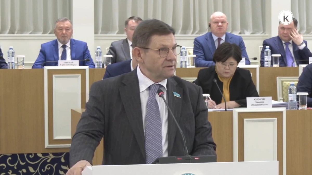 Халық кеңесінің өкілеттігі жарияланды – Конституциялық комиссия 