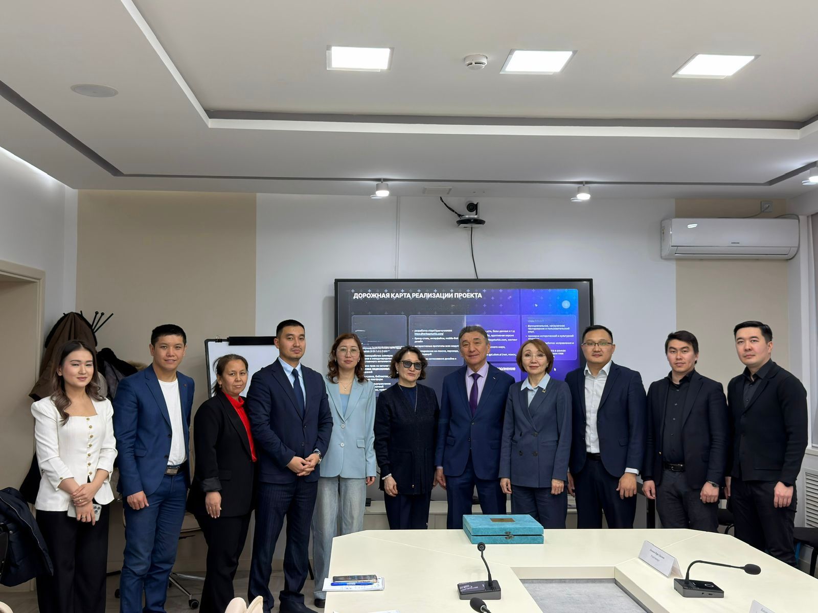 Түркі мәдениеті және мұрасы қорының Президенті мен Астана халықаралық университетінің Президенті, сондай-ақ Astana HUB және «ҰАТ» АҚ өкілдері арасында кездесу өтті