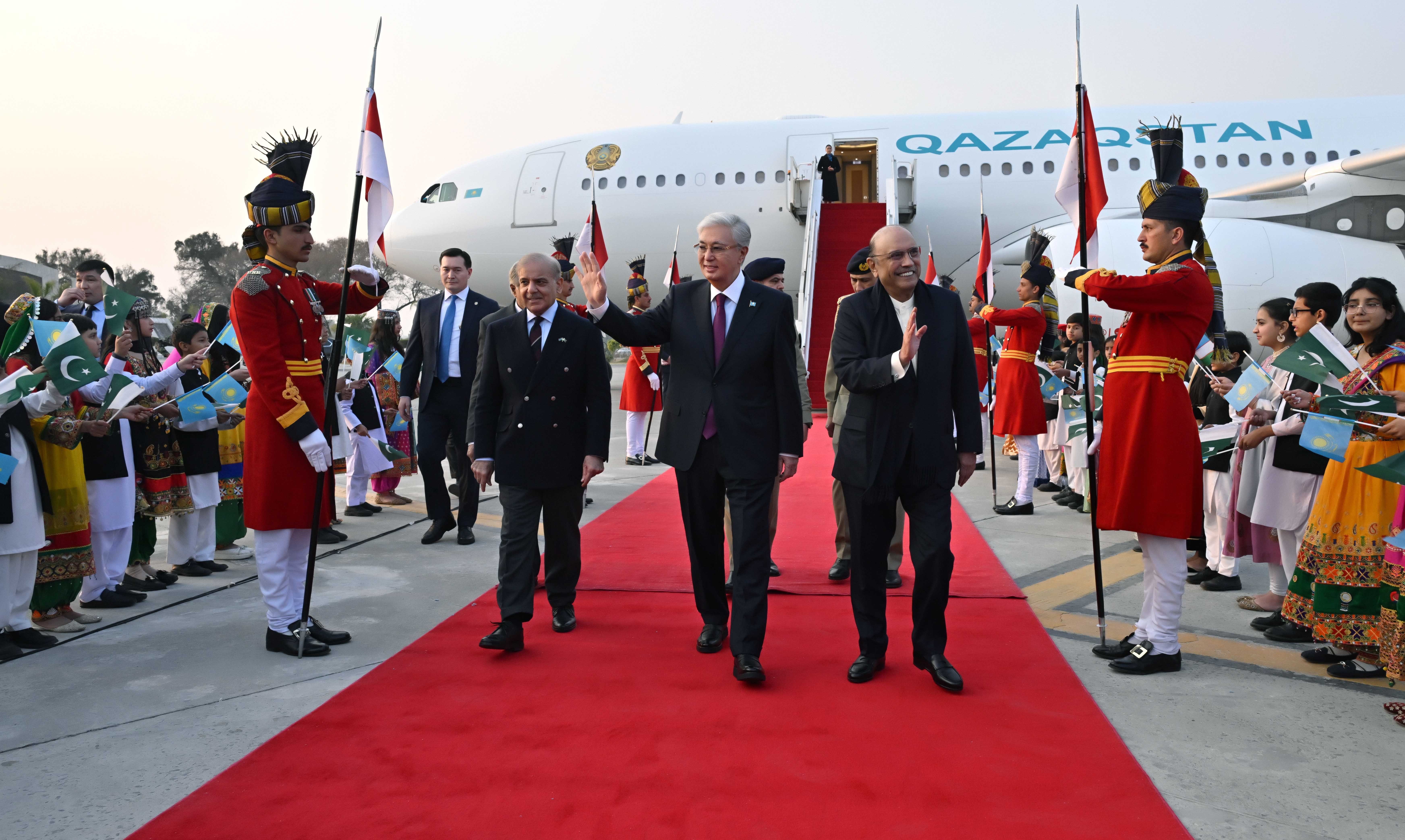 Пәкістан арқылы  Үнді мұхитына төте жол ашылмақ