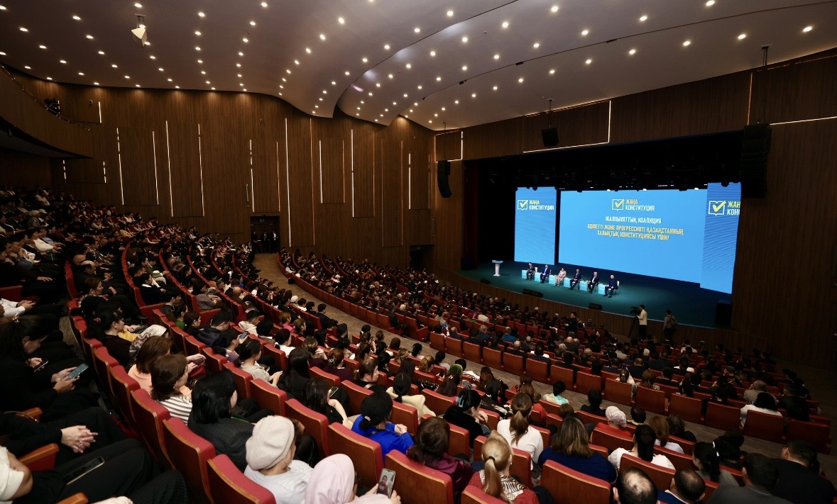 Тарихи миссия: «Халық Конституциясы» Коалициясы Түркістан облысы қаласына келді  