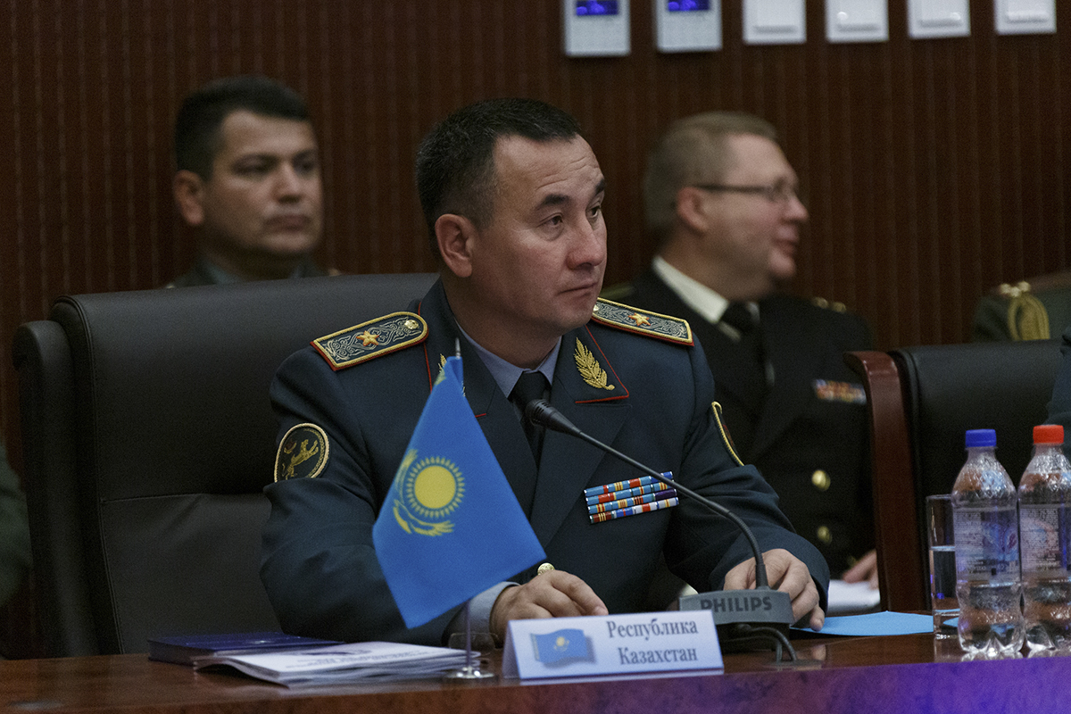 Бұрынғы Қорғаныс министрі ұсталды