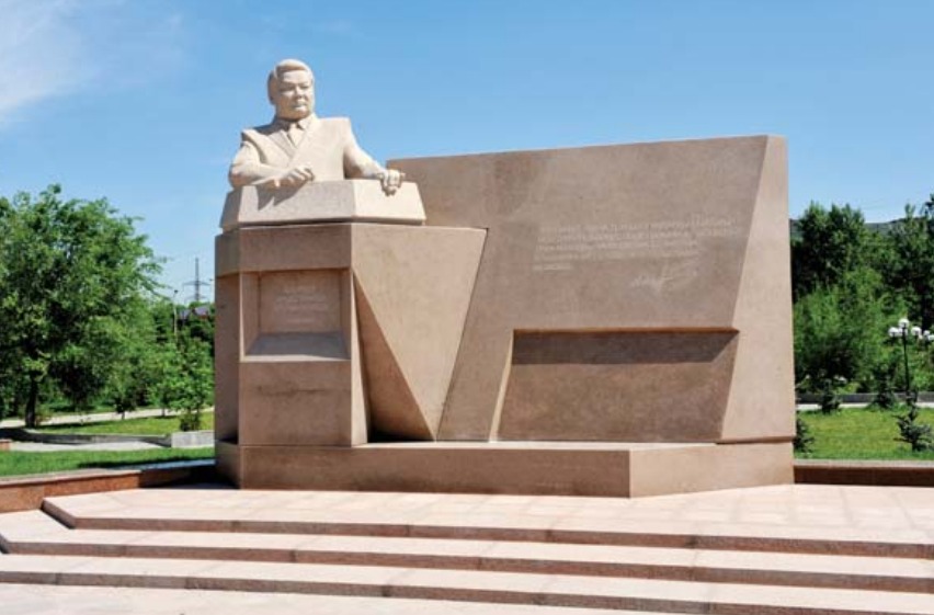 Өз дәуірінен озық тұрған тұлға еді...