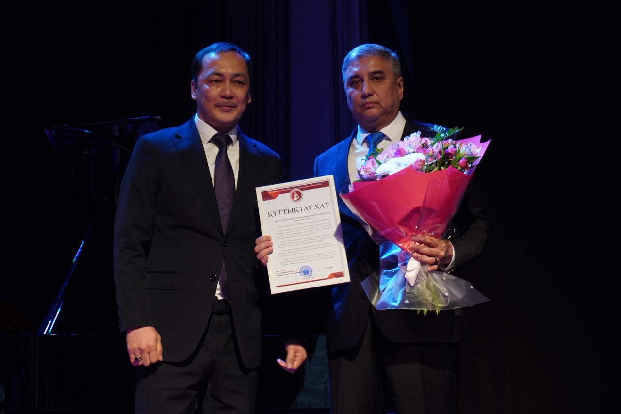 Сахна шеберлерінің еңбектері еленген күн