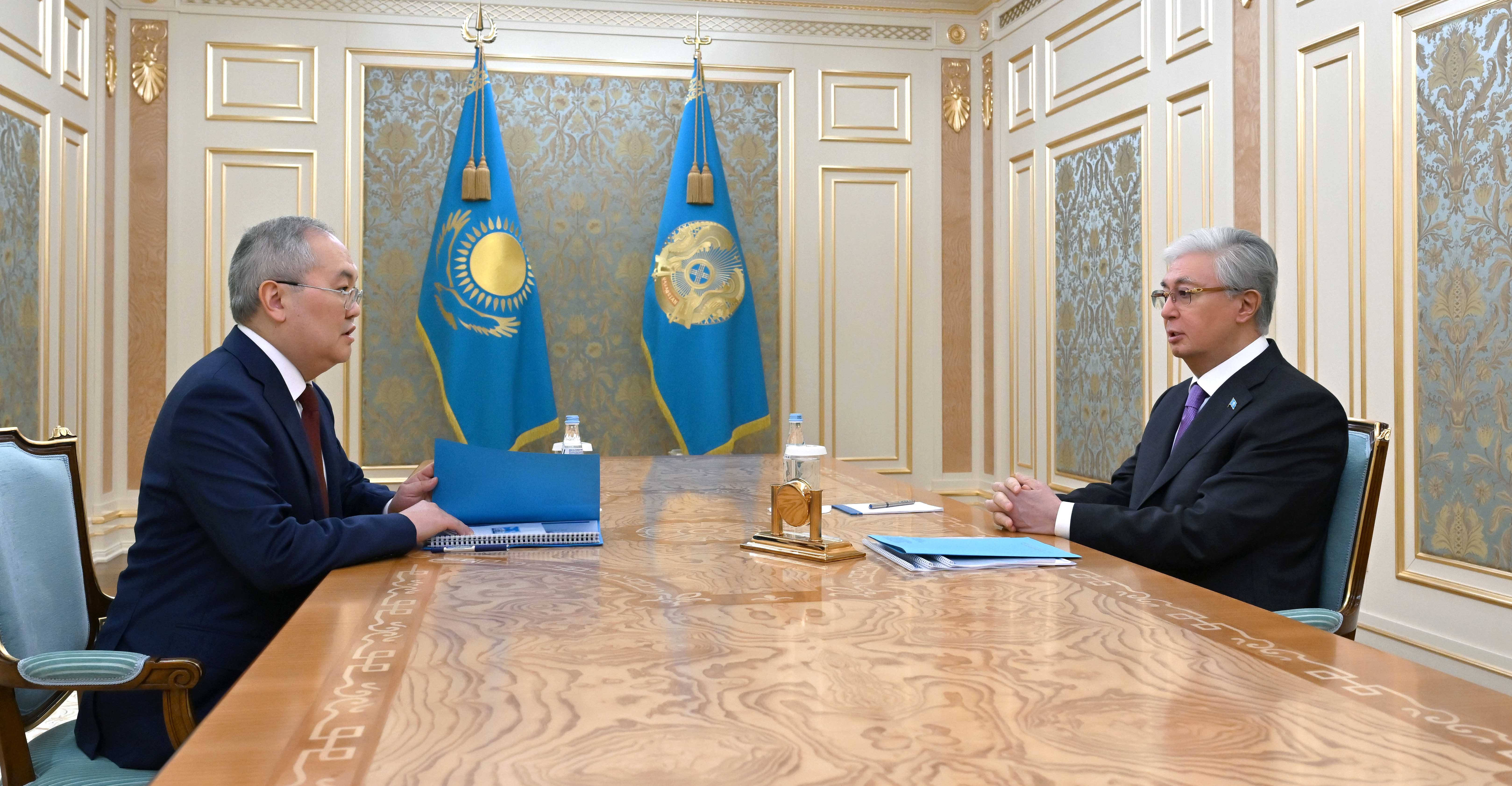 МЕМЛЕКЕТ ҚАРЖЫСЫН ТАЛАН-ТАРАЖҒА САЛҒАНДАР АЗАЙМАЙ ТҰР