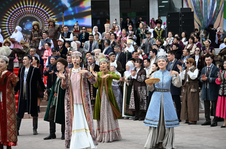 Наурыз ҚазҰУ-де: дәстүр мен ғылымның тіліне айналған мереке